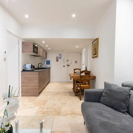 1-br With Ac In The Heart Of * Κάννες