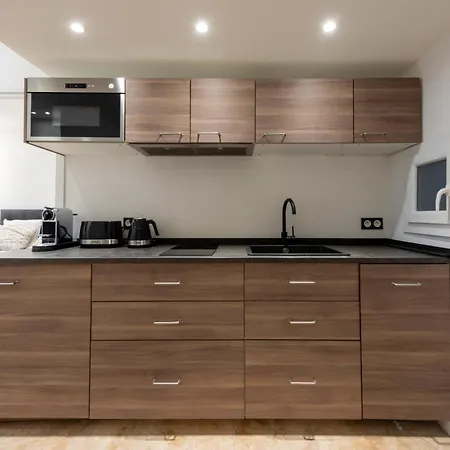 Apartamento 1-br With Ac In The Heart Of Cannes