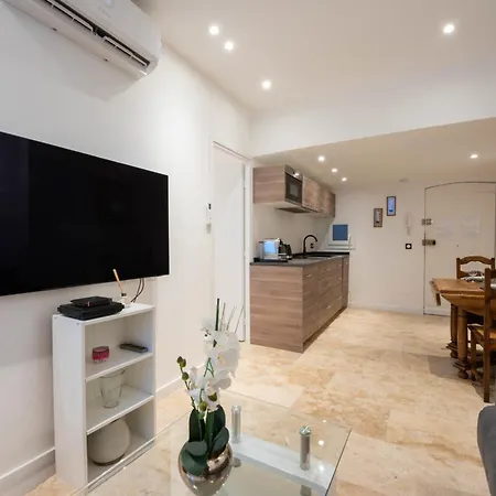 Appartement 1-br With Ac In The Heart Of