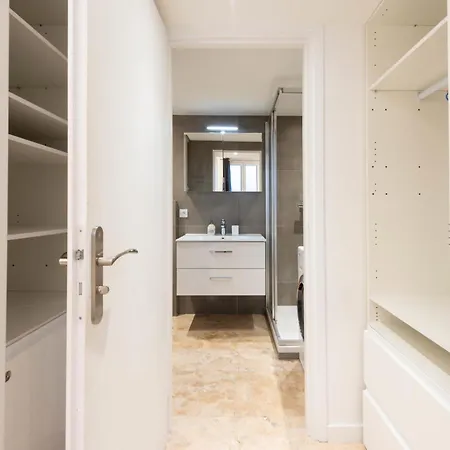 1-br With Ac In The Heart Of Appartement *