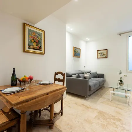 1-br With Ac In The Heart Of Appartement *